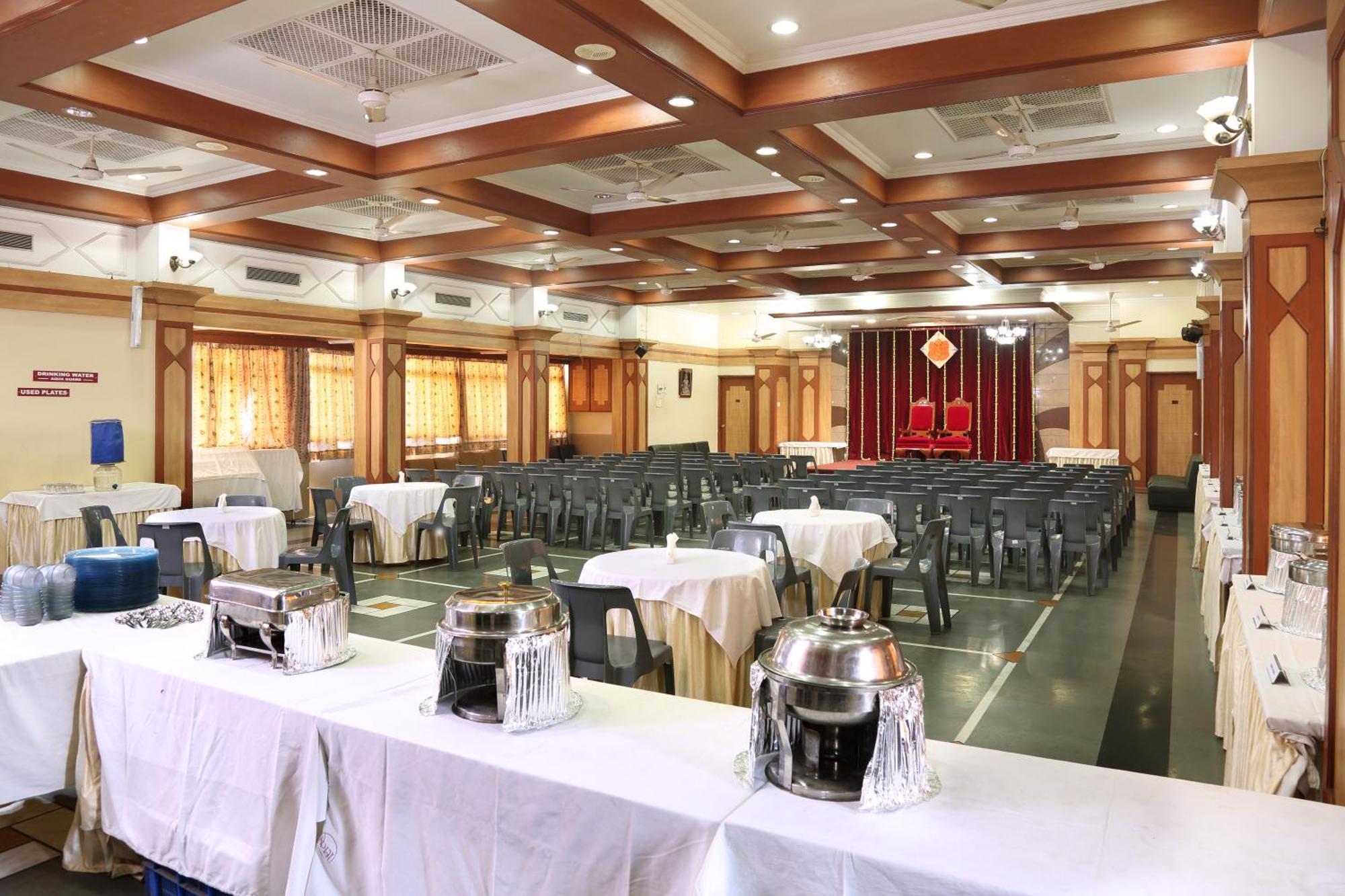 Hotel Shreyas Pune Exterior photo